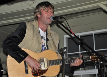 Nathan Moore plays Hippy Fiasco in Sebastopol; photo by Greg Keidan